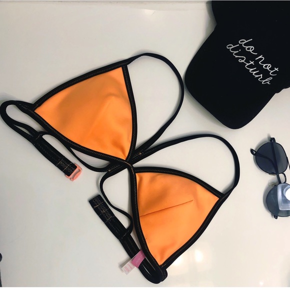Victoria's Secret Other - Victoria’s Secret Bikini Top Size L